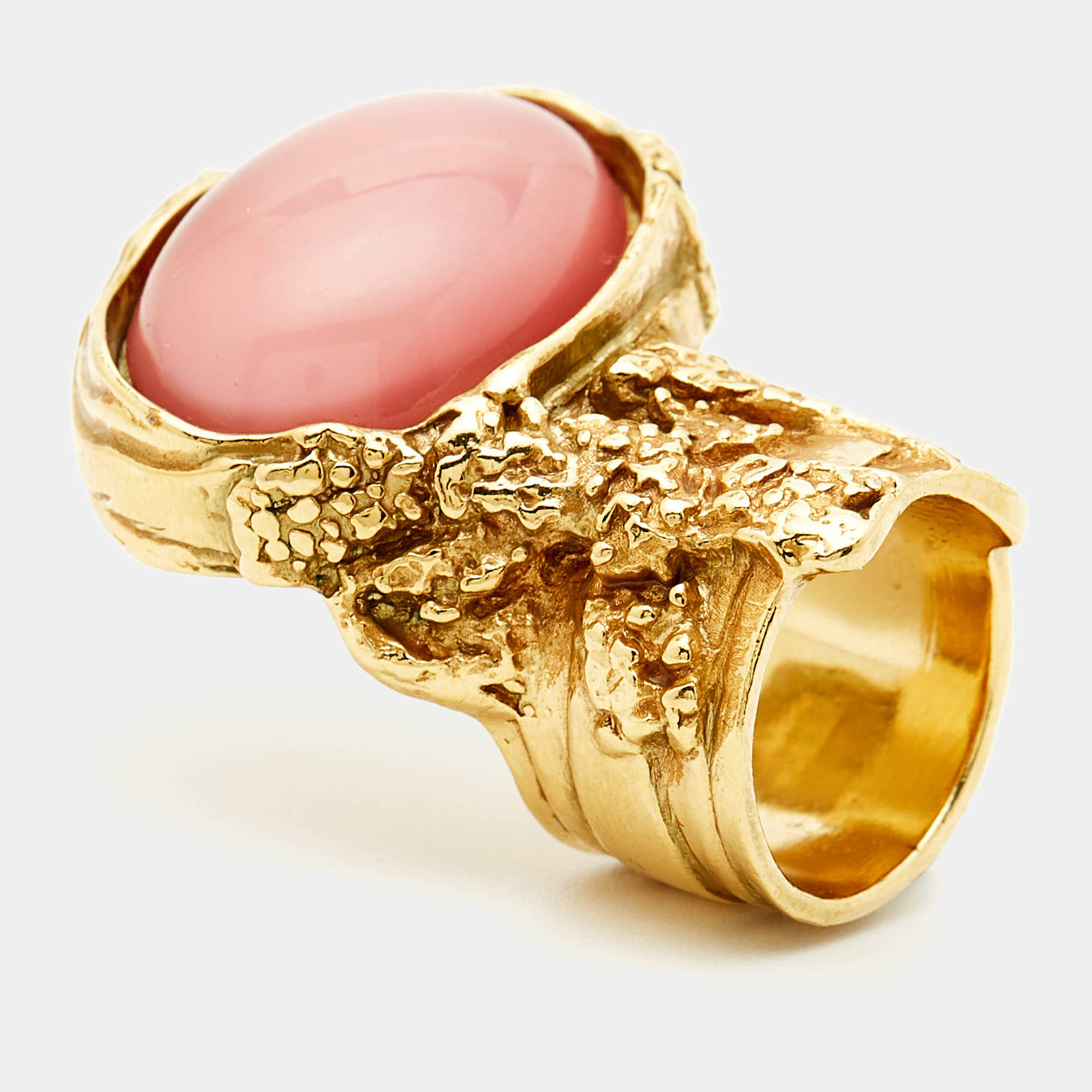 Pre Owned Yves Saint Laurent Arty Pink Glass Cabochon Gold Tone Ring Size 51