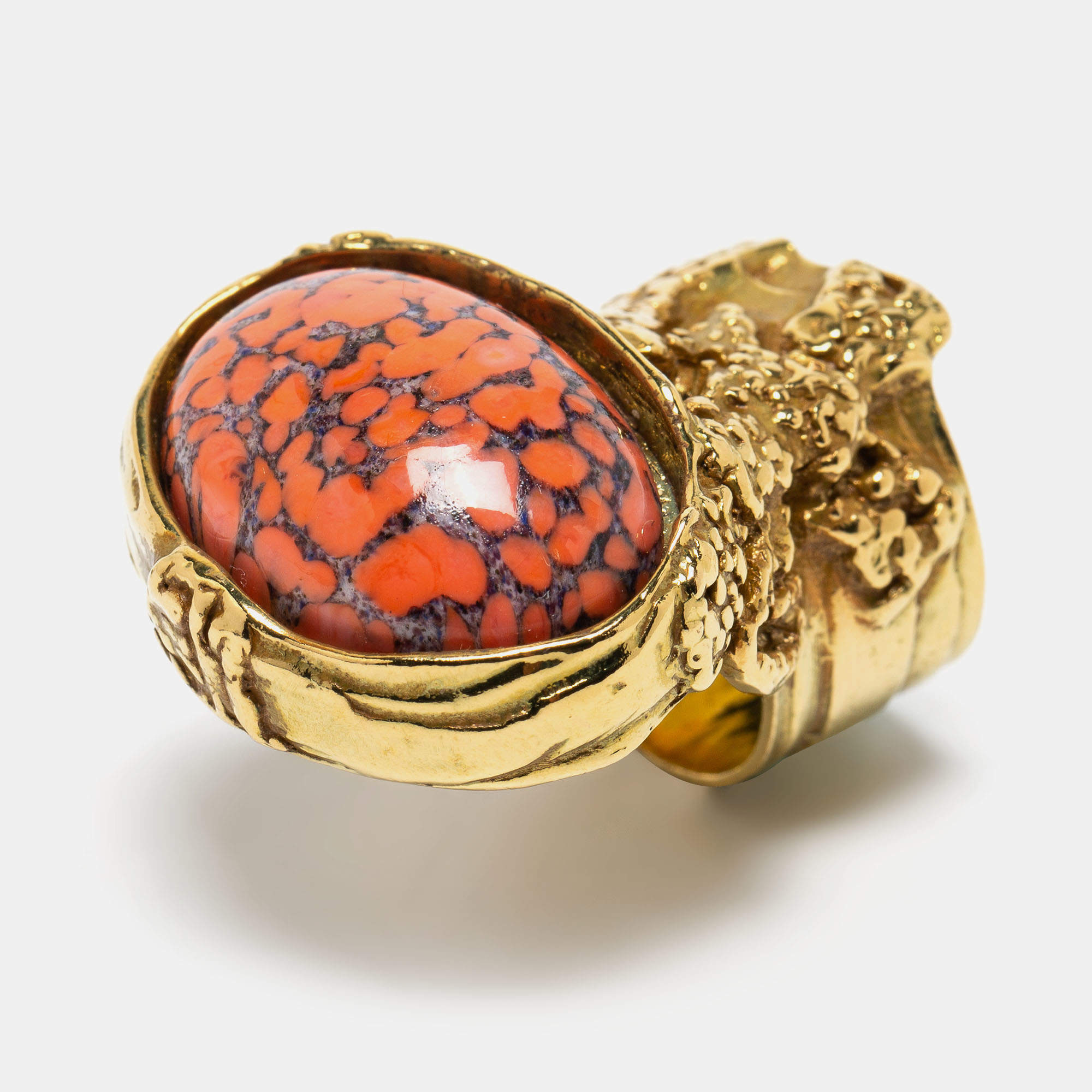 مملوكة مسبقًا Yves Saint Laurent Arty Coral Glass Cabochon Gold Tone Ring Size 55