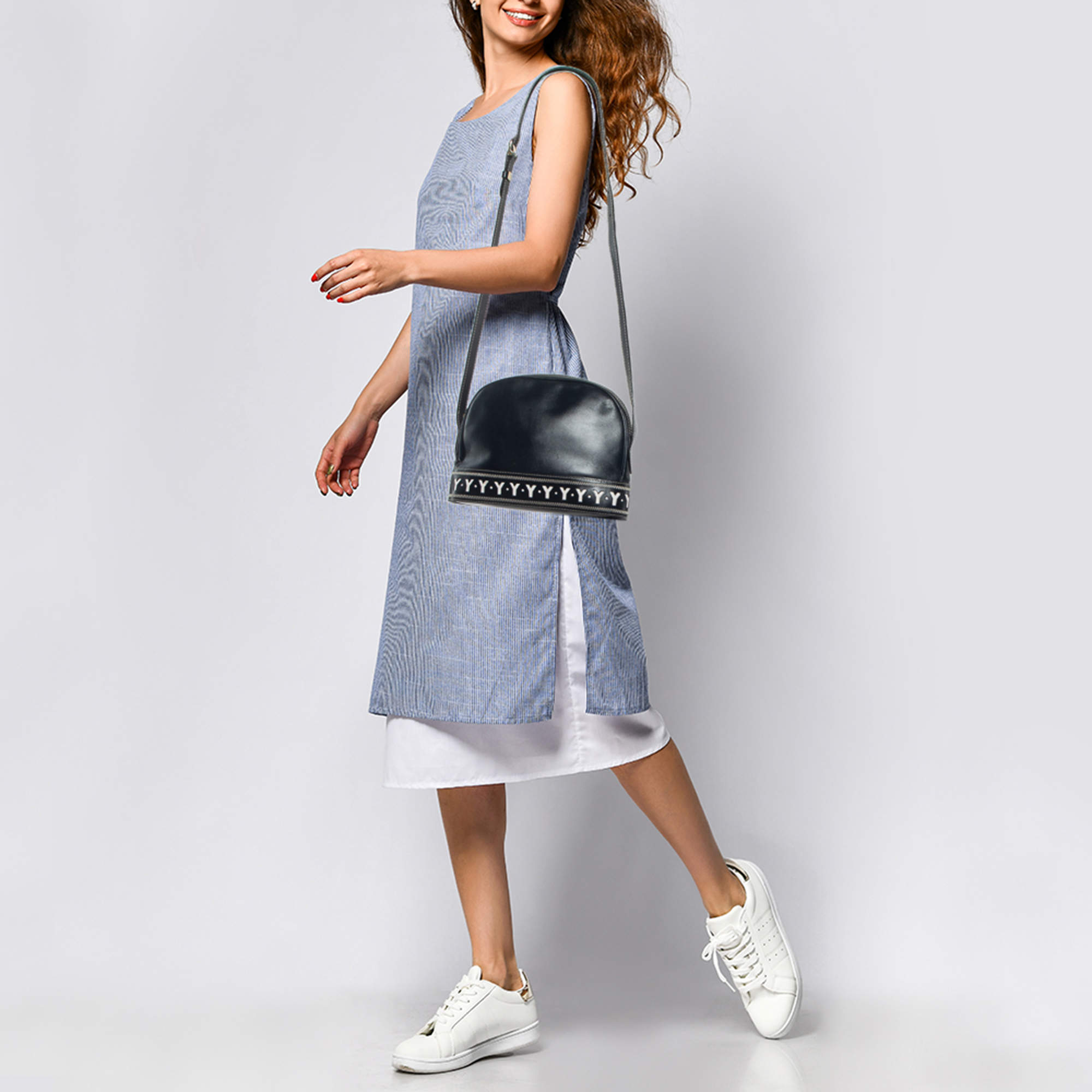 Yves Saint Laurent Black Leather Easy Y Boston Bag Yves