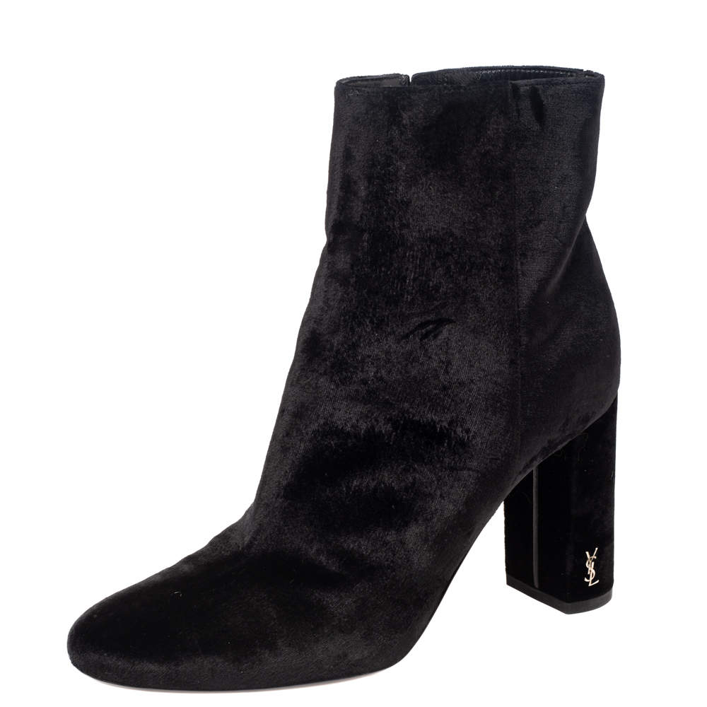 Pre Owned حذاء بوت كاحل سان لوران لولو قطيفة أسود مقاس 37