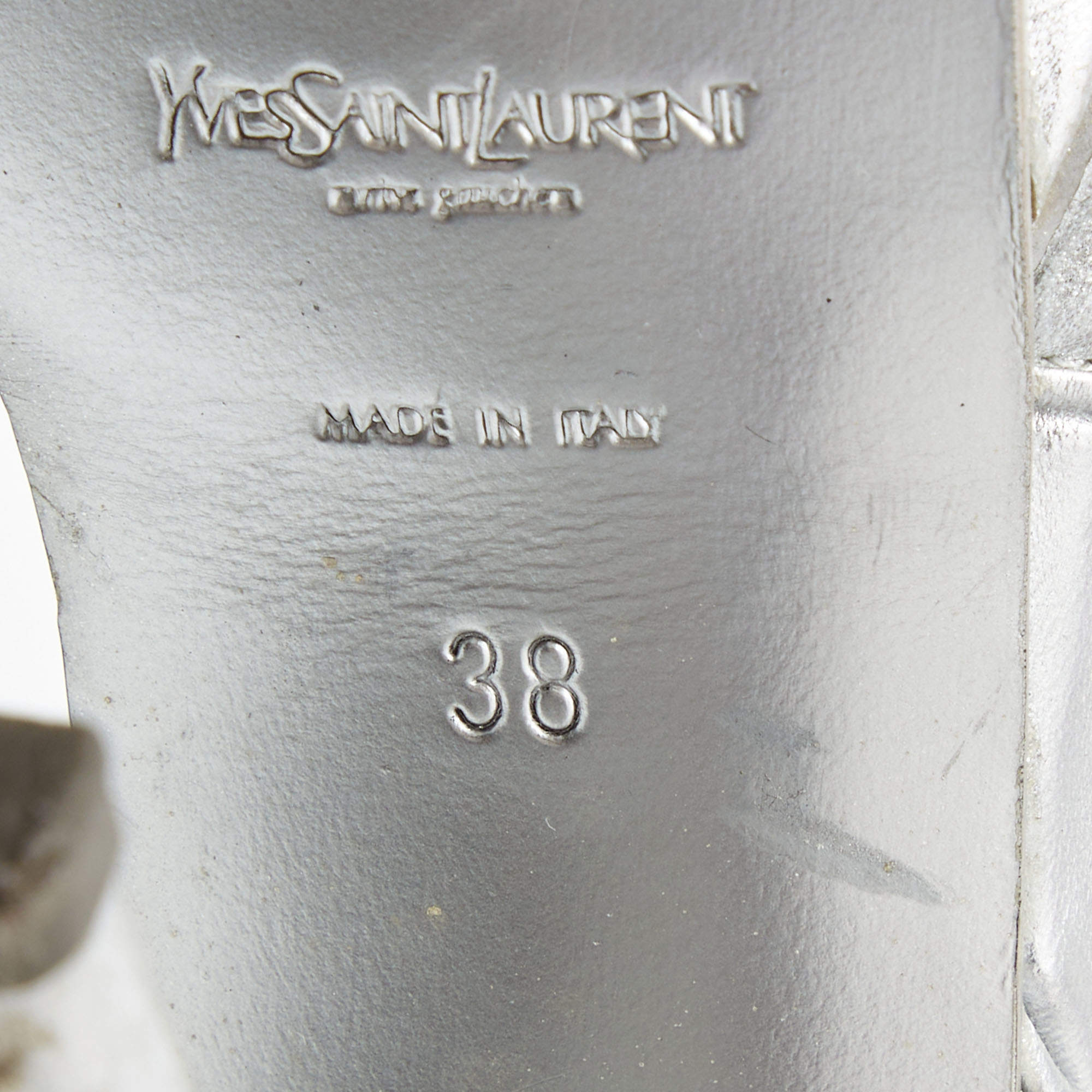 Pre Owned Yves Saint Laurent Silver leather Tribute Sandals Size 38