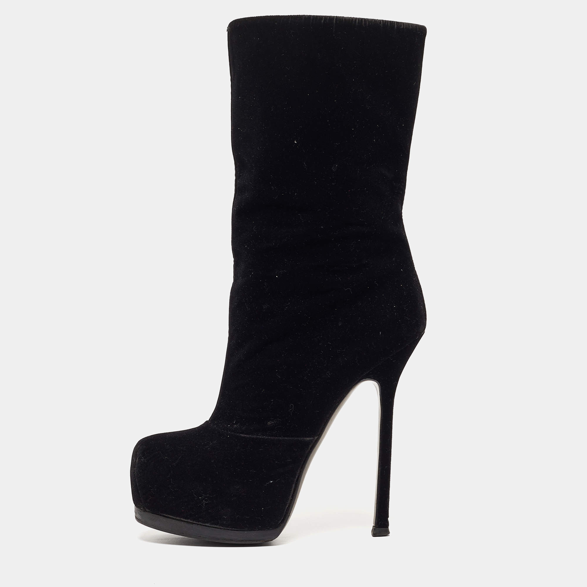 مملوكة مسبقًا Yves Saint Laurent Black Velvet Ankle Boots Size 36