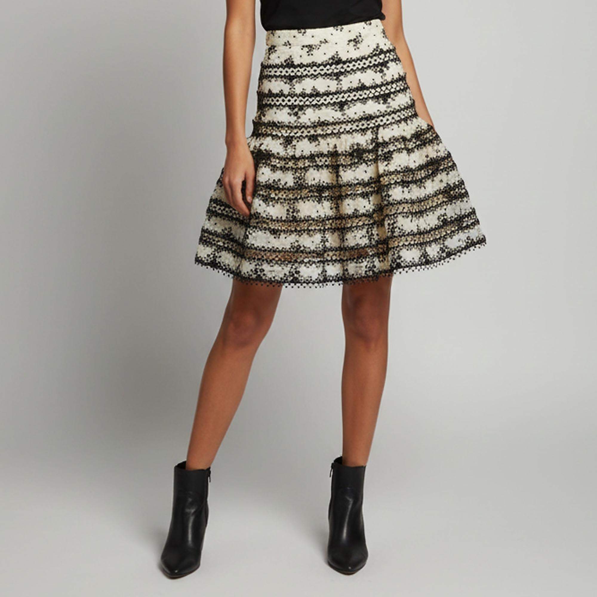مملوكة مسبقًا Zimmermann Cream/Black Lace Embroidered Master Picot Bell Skirt S