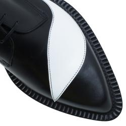 Pre Owned Alexander McQueen Black and White Derby Size 43 