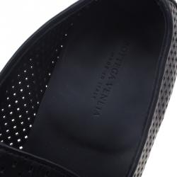 مملوكة مسبقًا Bottega Veneta Black Perforated Leather Loafers Size 43