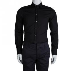 مملوكة مسبقًا قميص دولتشي أند غابانا بشعار ذهبي قطن أسود S