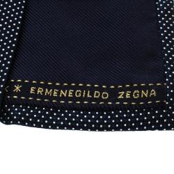 مملوكة مسبقًا ربطة عنق إيرمنجليدو زينيا حرير أزرق كحلي منقطة