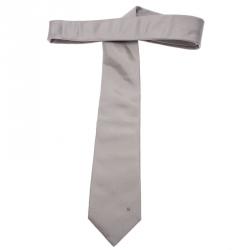 مملوكة مسبقًا ربطة عنق فندي حرير رصاصي