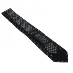 مملوكة مسبقًا ربطة عنق غوتشي حرير أزرق كحلي مطبوع