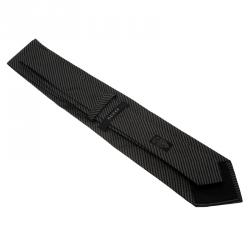 مملوكة مسبقًا Gucci Black and Grey Striped Silk Tie