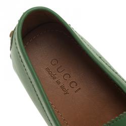 Pre Owned حذاء لوفرز غوتشي ويب جلد أخضر مقاس 43