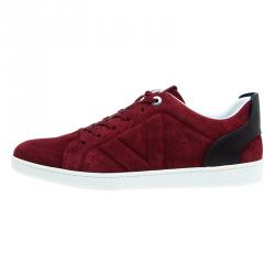 مملوكة مسبقًا Louis Vuitton Red Suede Logo Lace Up Sneakers Size 43.5