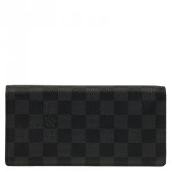مملوكة مسبقًا Louis Vuitton  Damier Graphite Canvas Brazza Flap Wallet