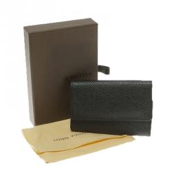 Louis Vuitton Black Taiga Leather 6 key Holder