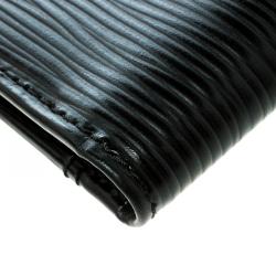 مملوكة مسبقًا Louis Vuitton Black Epi Leather Card Holder