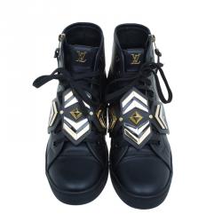 مملوكة مسبقًا Louis Vuitton Black Leather Karakoram Pattern Punchy Sneaker Boots Size 41
