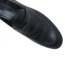 مملوكة مسبقًا Louis Vuitton Black Leather Griffith Loafers Size 41.5