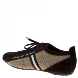 Pre Owned حذاء رياضي لوي فيتون برباط شبكة وسويدي بني مقاس 42.5