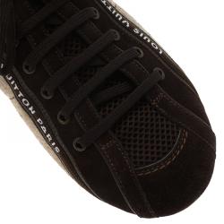 Pre Owned حذاء رياضي لوي فيتون برباط شبكة وسويدي بني مقاس 42.5