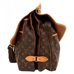 مملوكة مسبقًا حقيبة لوي فيتون ساك شيس هانتينغ كانفاس مونوغرامي