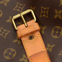 مملوكة مسبقًا حقيبة لوي فيتون ساك شيس هانتينغ كانفاس مونوغرامي