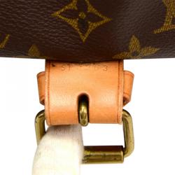 مملوكة مسبقًا حقيبة لوي فيتون ساك شيس هانتينغ كانفاس مونوغرامي