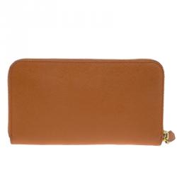 مملوكة مسبقًا Prada Orange Saffiano Metal Oro Side-Zip Wallet