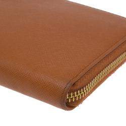 مملوكة مسبقًا Prada Orange Saffiano Metal Oro Side-Zip Wallet