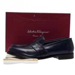 مملوكة مسبقًا Salvatore Ferragamo Navy Blue Leather Penny Loafers Size 44