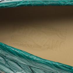 Pre Owned حذاء لوفرز سالفاتوري فيراغامو باريغي جلد نقشة التمساح أخضر مقاس 41