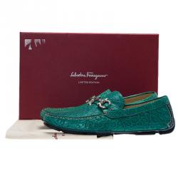 Pre Owned حذاء لوفرز سالفاتوري فيراغامو باريغي جلد نقشة التمساح أخضر مقاس 41