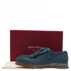 مملوكة مسبقًا Salvatore Ferragamo Teal Blue Leather Nikos Karung Trimmed Runway Fringe Loafers Size 42