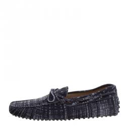 Pre Owned حذاء لوفرز تودز سويدي رصاصي مطبوع بفيونكة مقاس 44