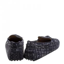 Pre Owned حذاء لوفرز تودز سويدي رصاصي مطبوع بفيونكة مقاس 44