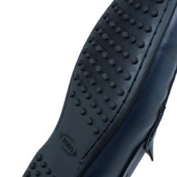 مملوكة مسبقًا Tod's Blue Leather Loafers Size 43.5
