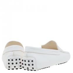 مملوكة مسبقًا Tod's White Leather Penny Loafers Size 44.5