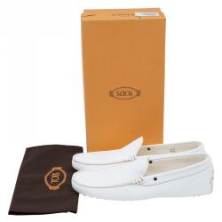 Pre Owned حذاء لوفرز تودز جلد أبيض مقاس 44