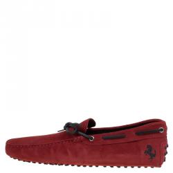 مملوكة مسبقًا Tod's for Ferrari Red Suede Bow Loafers Size 44