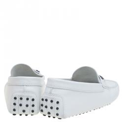 مملوكة مسبقًا Tod's White Leather Horsebit Buckle Loafers Size 46.5