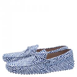 Pre Owned حذاء لوفرز تودز بفيونكة جلد نقش أبيض وأزرق مقاس 43