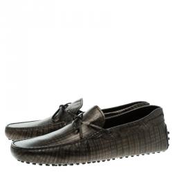 مملوكة مسبقًا Tod's Two Tone Metallic Printed Leather Bow Loafers Size 44