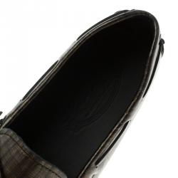 مملوكة مسبقًا Tod's Two Tone Metallic Printed Leather Bow Loafers Size 44