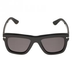Pre Owned Valentino Black V702S Wayfarers