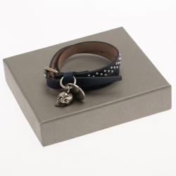 Pre Owned Alexander McQueen Navy Blue Studded Leather Wrap With Skull Charm Silver Tone Bracelet