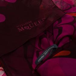 مملوكة مسبقًا Alexander McQueen Red and Pink Exploding Flowers Print Chiffon Silk Scarf