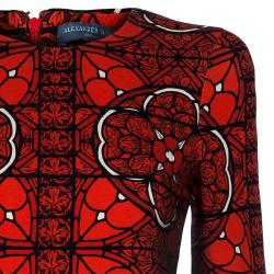 Pre Owned فستان أليكساندر مكوين بأكمام طويلة مطبوع أحمر S