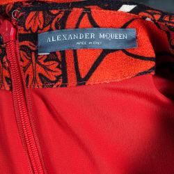 Pre Owned فستان أليكساندر مكوين بأكمام طويلة مطبوع أحمر S