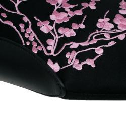 Pre Owned حقيبة كلتش أليكساندر مكوين فلورال دي مانتا مطرزة ساتان سوداء متوسطة