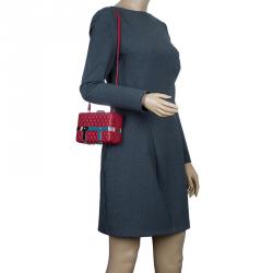 مملوكة مسبقًا كلتش أليكساندر مكوين تصميم صندوق مرصع ومبطن جلد أحمر