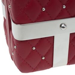 مملوكة مسبقًا كلتش أليكساندر مكوين تصميم صندوق مرصع ومبطن جلد أحمر